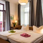 Pensjonat An Der Pillnitzer Schlossfaehre 3*