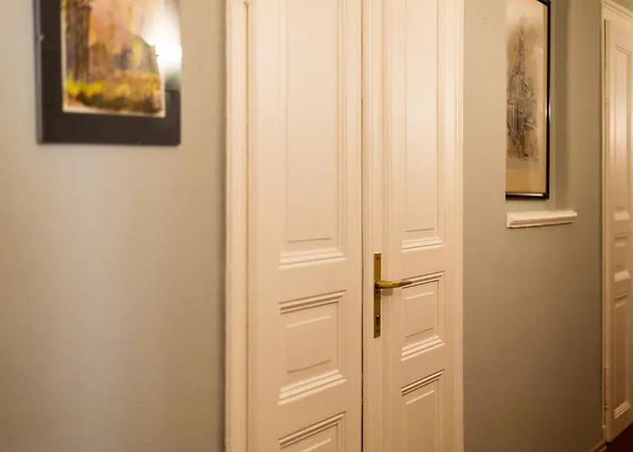 An Der Pillnitzer Schlossfaehre 3*