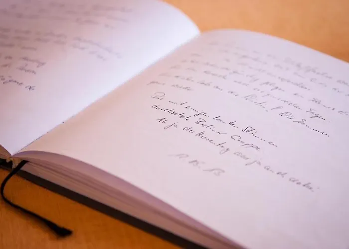 An Der Pillnitzer Schlossfaehre Dresden