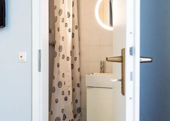 An Der Pillnitzer Schlossfaehre