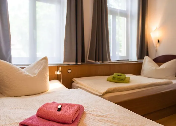 An Der Pillnitzer Schlossfaehre Casa de hóspedes 3*